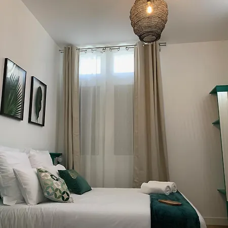 Logis St Joseph فندق مبيت وإفطار 3*