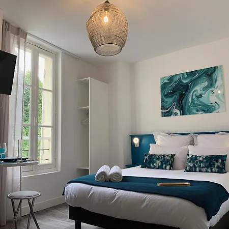 Alojamento de Acomodação e Pequeno-almoço Logis St Joseph Angers