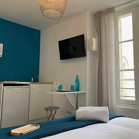 Alojamento de Acomodação e Pequeno-almoço Logis St Joseph Angers