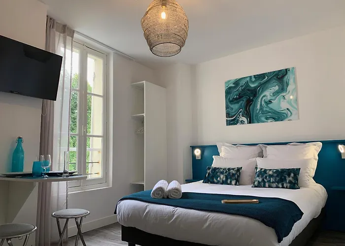 לינה וארוחת בוקר Logis St Joseph אנז'ה